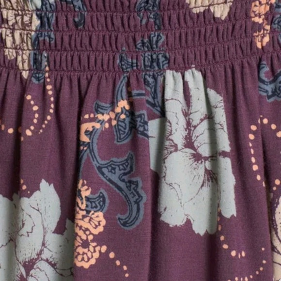 Free people, boho floral top - Picture 5 of 7